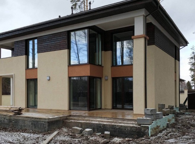 Двухэтажный дом с гаражом для большой семьи комфортного дома строительство Краснодар